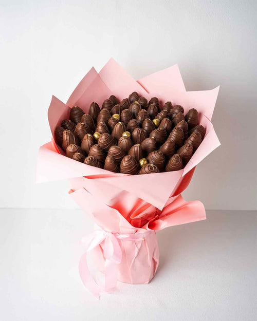 22 PASTLE STRAWBERRIES BOUQUET BY CRAVIGS CAFE